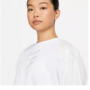 Nike Women's Sportswear Opal Fleece Graphic Crew Sweatshirt - NWT